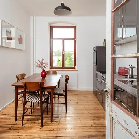 Privatunterkunft Künstlerzimmer In Der Häselburg - Romantische
